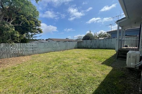 Photo of property in 15a Secretariat Place, Randwick Park, Auckland, 2105