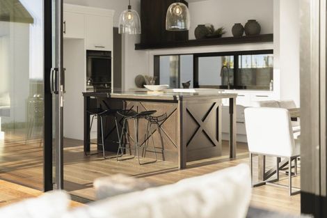 Photo of property in 10 Kerr Crescent, Patumahoe, 2679
