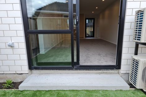 Photo of property in 2/4 Johnston Grove, Taita, Lower Hutt, 5011