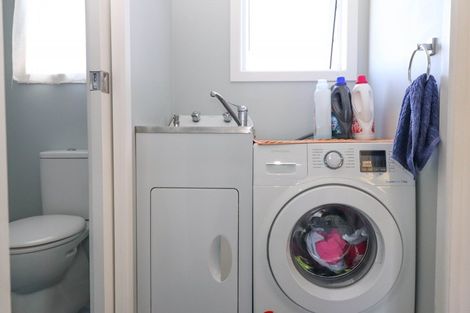 Photo of property in 6 Aputa Avenue, Te Puru, Thames, 3575