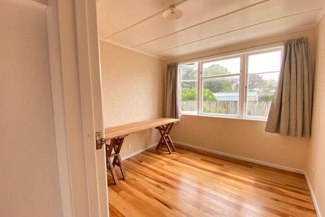 Photo of property in 15 Gladstone Street, Woodville, 4920