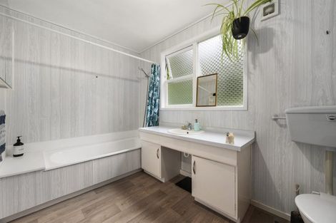 Photo of property in 7 Astor Street, Karori, Wellington, 6012