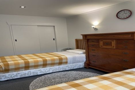 Photo of property in 4/1 Manuka Road, Bayview, Auckland, 0629