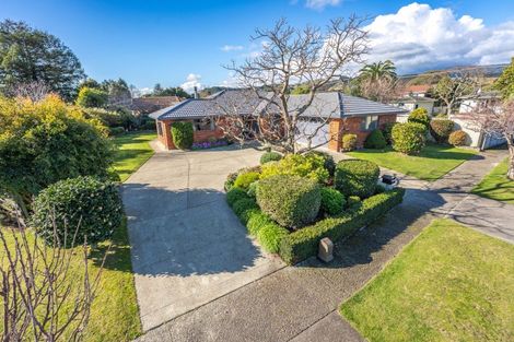 Photo of property in 5 Tararua Crescent, Otaki, 5512