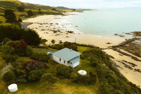 Photo of property in 523 The Nuggets Road, Ahuriri Flat, Kaka Point, 9271