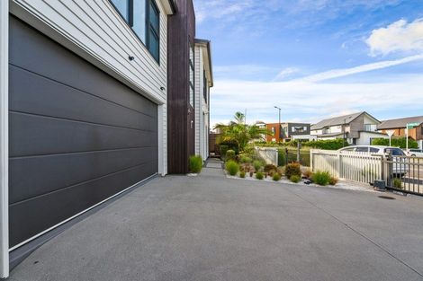 Photo of property in 38 Craigs Way, Hobsonville, Auckland, 0616