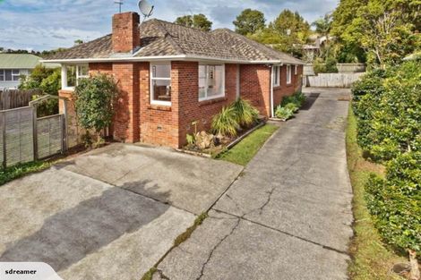 Photo of property in 22 Lynden Avenue, Hillcrest, Auckland, 0627