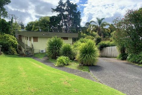 Photo of property in 1/9 Fuchsia Place, Birkdale, Auckland, 0626