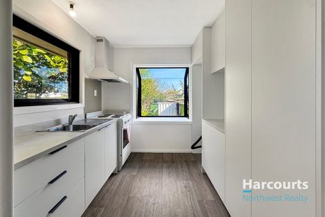 Photo of property in 4 Strid Road, Te Atatu South, Auckland, 0610