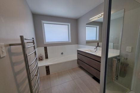 Photo of property in 115 Penetaka Heights, Pyes Pa, Tauranga, 3112