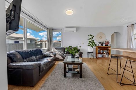 Photo of property in 1/51 Orion Street, Papakura, 2110