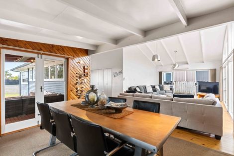 Photo of property in 225 Port Road, Whangamata, 3620