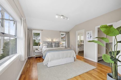Photo of property in 17 Normanby Street, Fitzroy, New Plymouth, 4312
