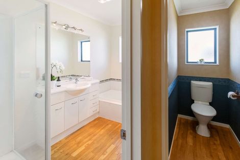 Photo of property in 16 Alba Place, Cambridge, 3434