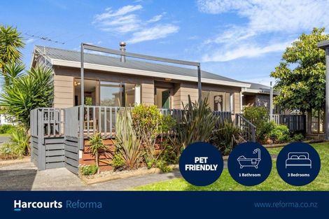 Photo of property in 20 Harbour Crest Drive, Waiuku, 2123