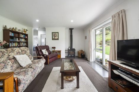 Photo of property in 120 East Mangahuia Road, Rangiwahia, Kimbolton, 4774