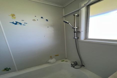 Photo of property in 14 Bledisloe Street, Levin, 5510