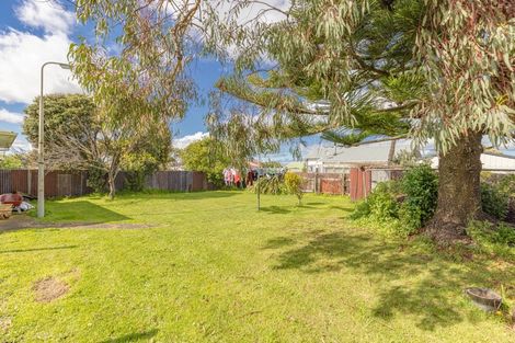 Photo of property in 215 Puriri Street, Castlecliff, Whanganui, 4501