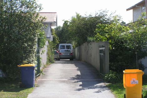 Photo of property in 1/30 Gladstone Road, Northcote, Auckland, 0627