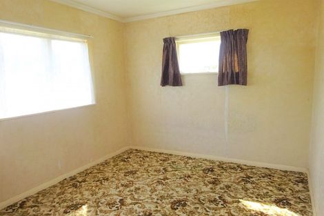 Photo of property in 36 Pratt Avenue, Foxton Beach, Foxton, 4815