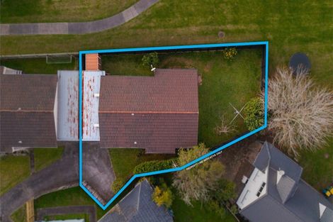 Photo of property in 92b Beach Road, Te Atatu Peninsula, Auckland, 0610