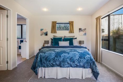 Photo of property in 15 Milford Street, Aotea, Porirua, 5024