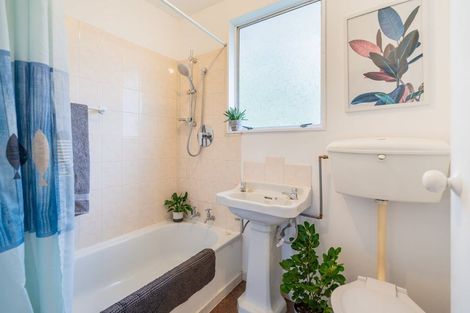 Photo of property in 2/53 Mathesons Road, Phillipstown, Christchurch, 8011