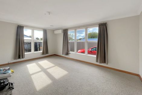 Photo of property in 2 Salford Place, Awapuni, Palmerston North, 4412