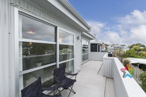 Photo of property in 51a Herald Street, Berhampore, Wellington, 6023