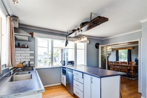 Photo of property in 18 Read Crescent, Clive, 4102