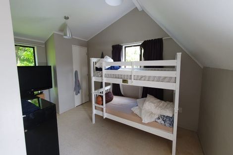 Photo of property in 34 Pekanga Road, Normandale, Lower Hutt, 5010