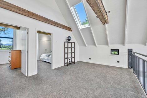 Photo of property in 377 Clevedon Kawakawa Road, Clevedon, Papakura, 2585