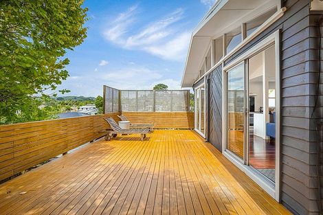 Photo of property in 241 Glengarry Road, Glen Eden, Auckland, 0602