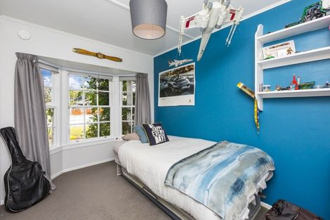 Photo of property in 44 Dowling Grove, Silverstream, Upper Hutt, 5019