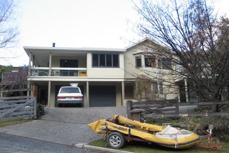 Photo of property in 14 Watts Road, Fernhill, Queenstown, 9300
