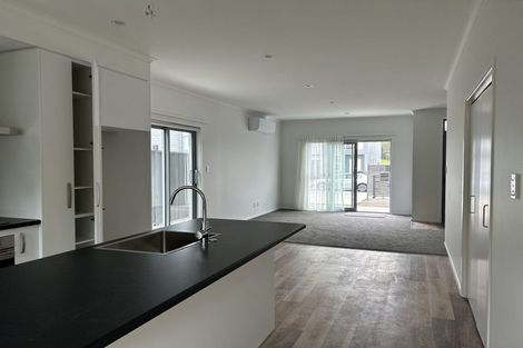 Photo of property in 15 Koreke Close, Kenepuru, Porirua, 5022