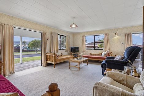 Photo of property in 105 Chartwell Avenue, Whangamata, 3620