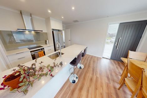 Photo of property in 40 Atlantic Drive, Fitzherbert, Palmerston North, 4410