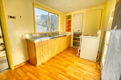 Photo of property in 142 Roa Road, Blackball, 7804