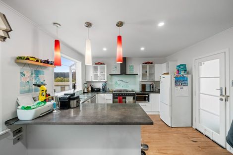 Photo of property in 62 Karaka Street, Wainuiomata, Lower Hutt, 5014