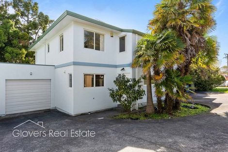 Photo of property in 2/18 Wattle Street, New Lynn, Auckland, 0600