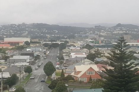 Photo of property in 44 Queens Drive, Lyall Bay, Wellington, 6022