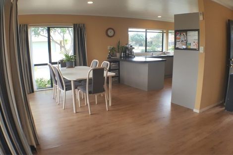 Photo of property in 21 Evansbel Place, Papamoa Beach, Papamoa, 3118