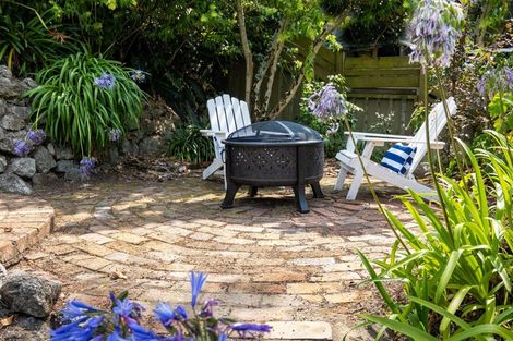 Photo of property in 13 Awarua Crescent, Havelock North, 4130