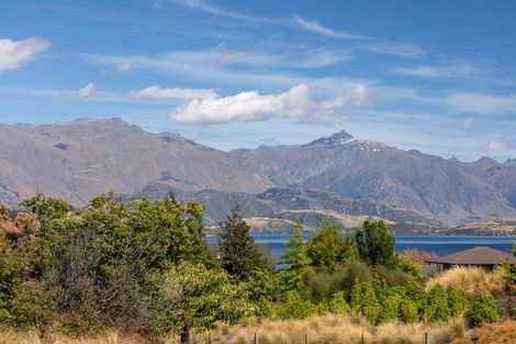 Photo of property in 10 Minaret Ridge, Wanaka, 9305