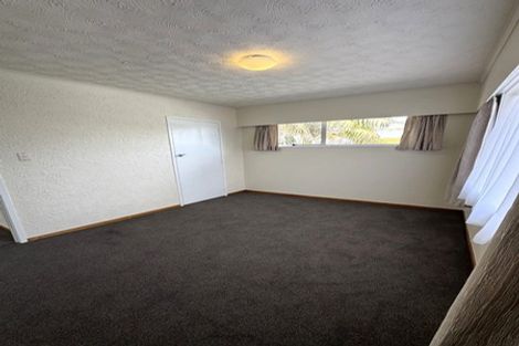 Photo of property in 59 Lincoln Park Avenue, Massey, Auckland, 0614