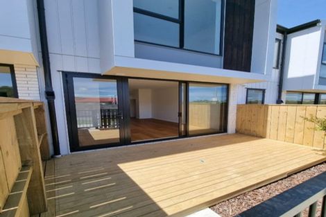 Photo of property in 73 Waipuhinui Way, Wiri, Auckland, 2104