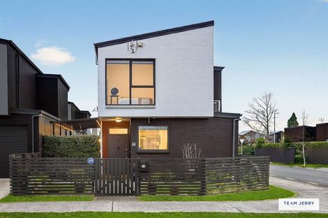 Photo of property in 15 Te Aparangi Road, Papakura, 2110