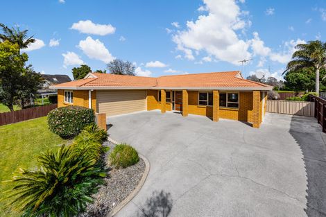 Photo of property in 58 Rushgreen Avenue, Pahurehure, Papakura, 2113