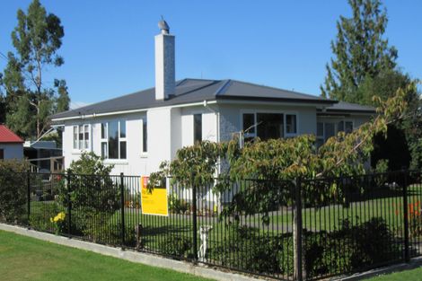 Photo of property in 85 Timaru Road, Waimate, 7924